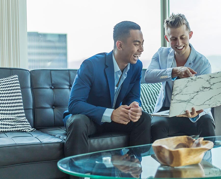 equipo de colaboradores entregados con pasión a tu proyecto